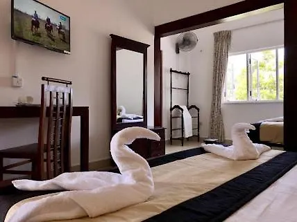 Lake Kandy Villa 宾馆